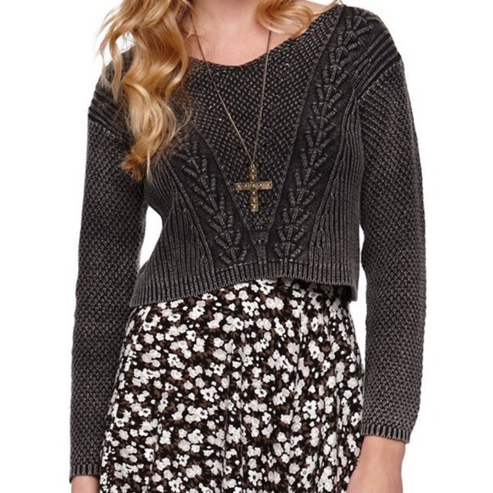La Hearts Charcoal Gray Cropped Cable Knit Sweater